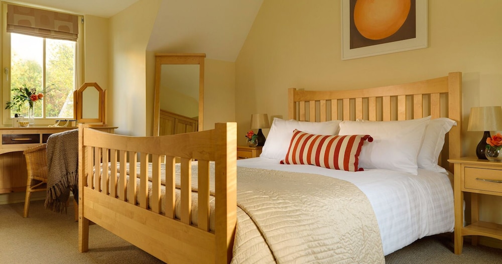 Dunkerron Woods 4 bed 4008 view 5