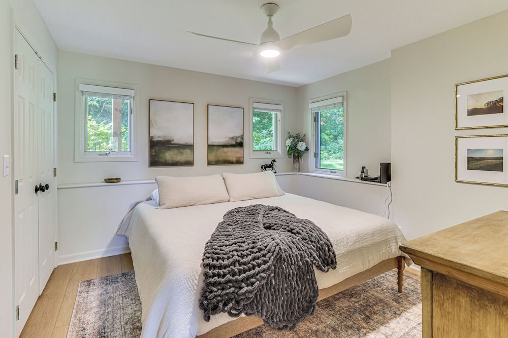 Views & Indoor Pool! The Galena Territory Gem