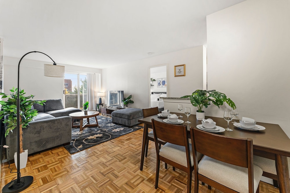 Furnished Apartment Near Longwood