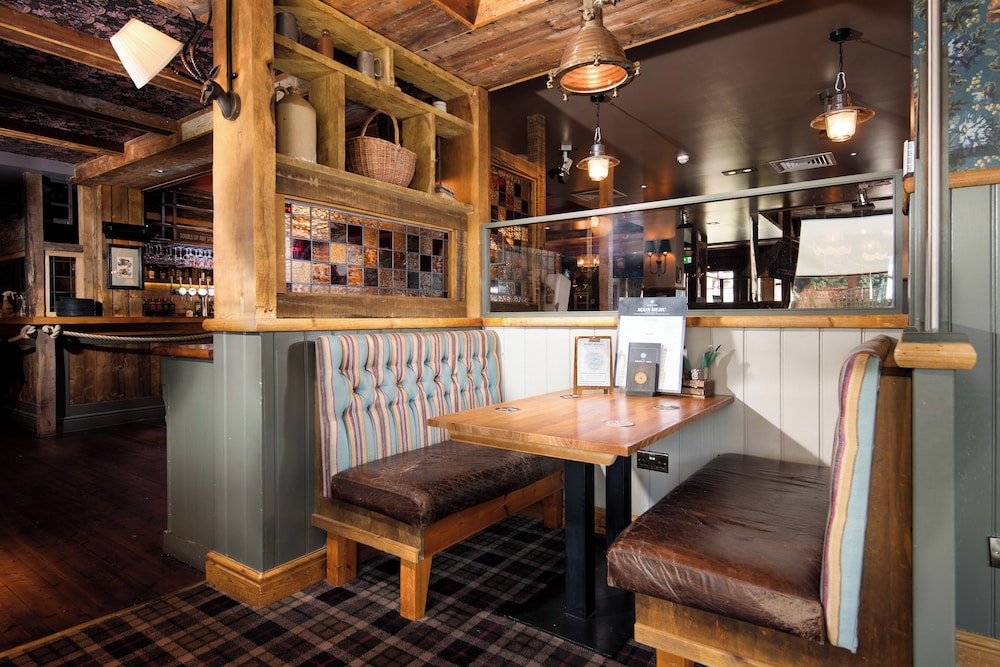 Morpeth Vacations - The Amble Inn - The Inn Collection Group - Property Image 1