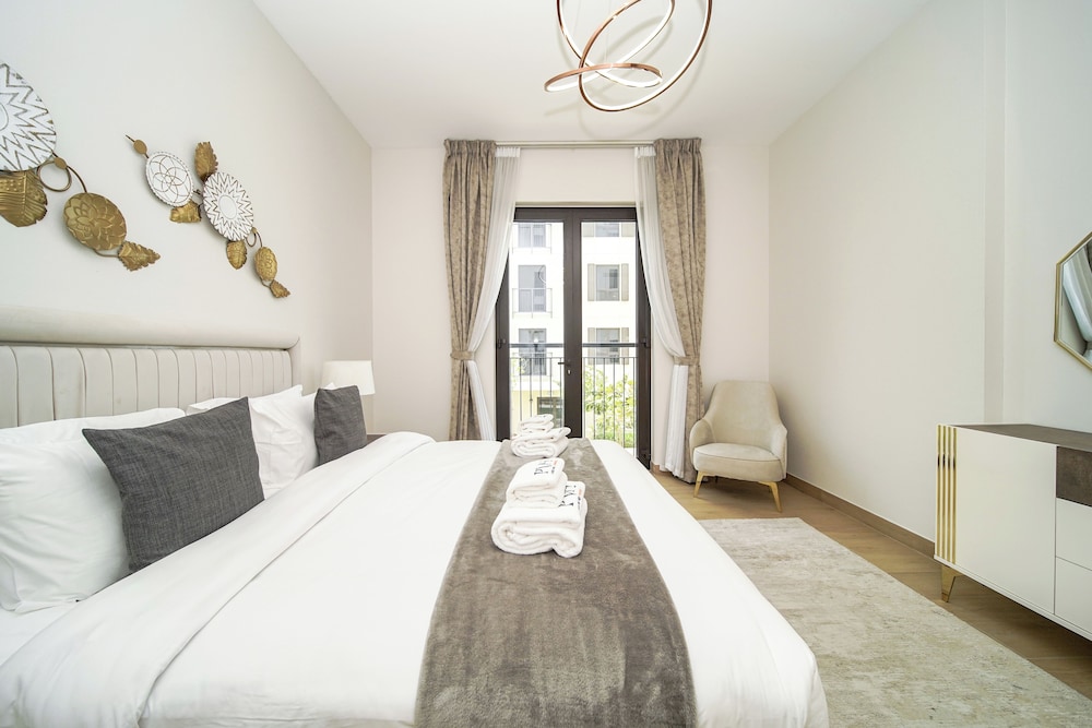 PVH - Beach Front 2BR in Le Pont 3
