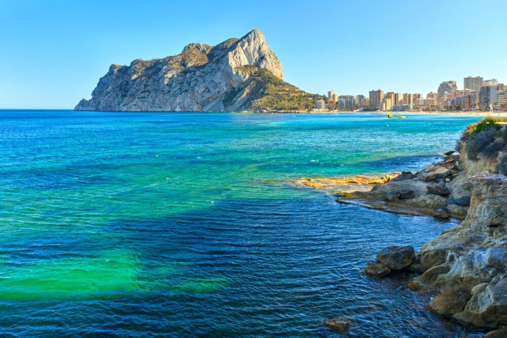 Villa Clem in Calp With 4 Bedrooms and 3 Bathrooms