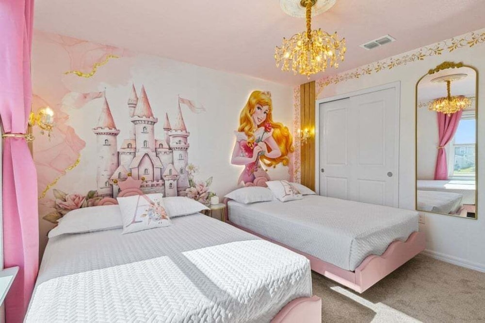 Disney's Castle Mania Home! 7 Bedroom Villa