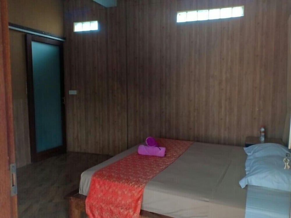 Klipes Guest House