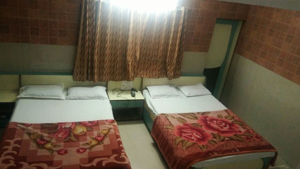 Hotel Meera