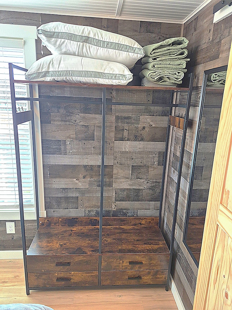 Redbud Tiny Home Resort