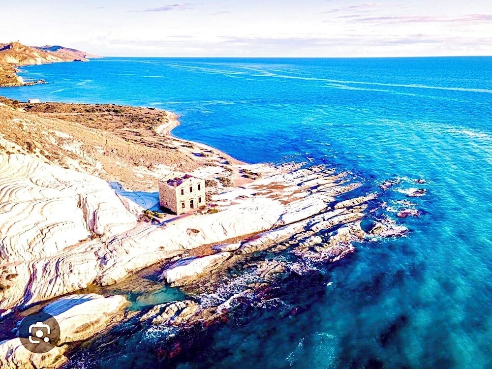 LA COLLINA SUL MARE