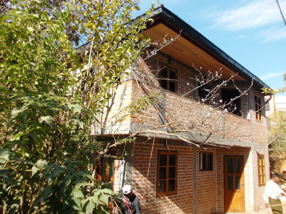 Thitaw Two B&B