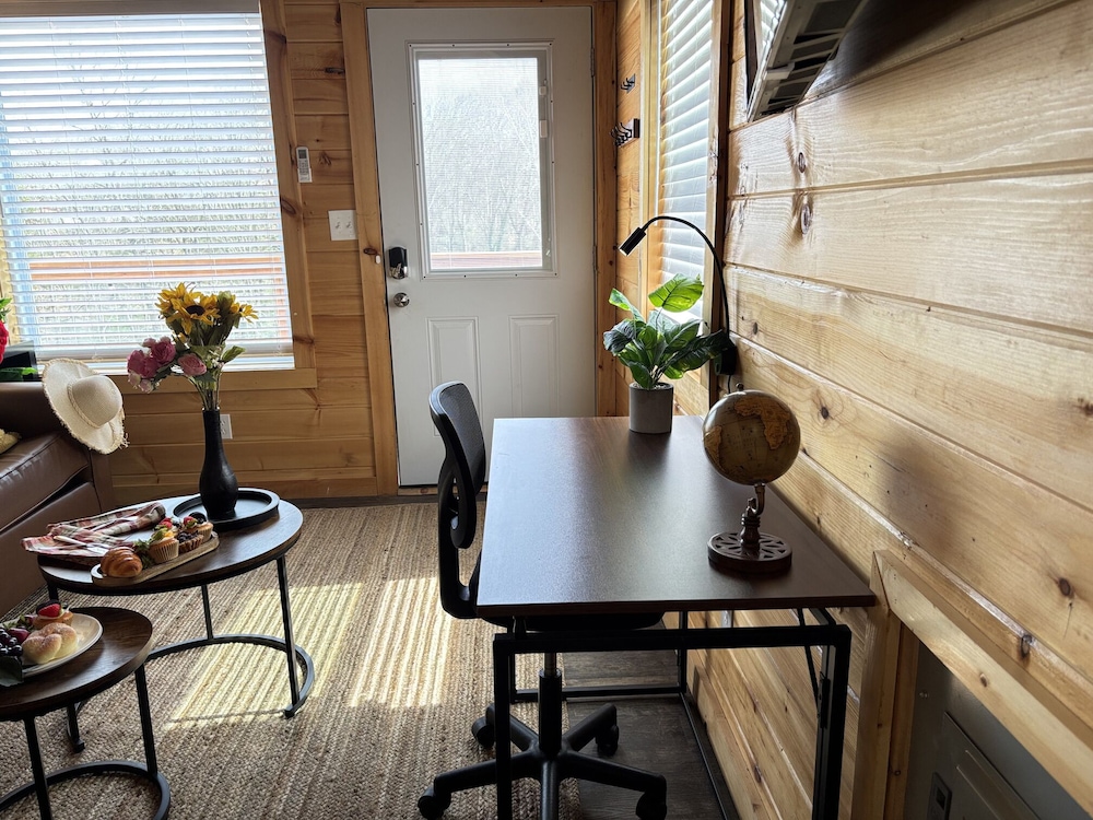 Sojourn Lodging