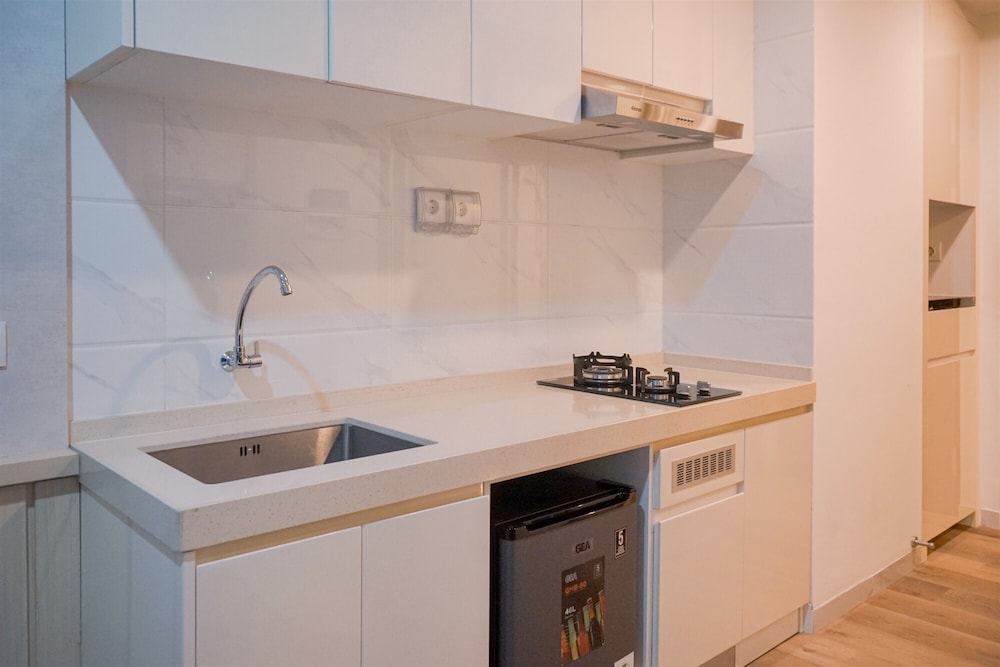Best Deal Studio Room Apartment At Sky House Bsd