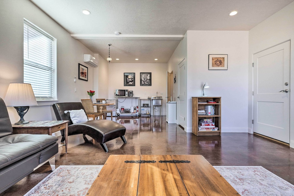 Aspens Retreat Studio in Kanab w/ Patio!