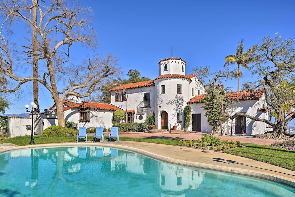 'the Castle' Hacienda Heights Home w/ Patio Pool - Property Image 15