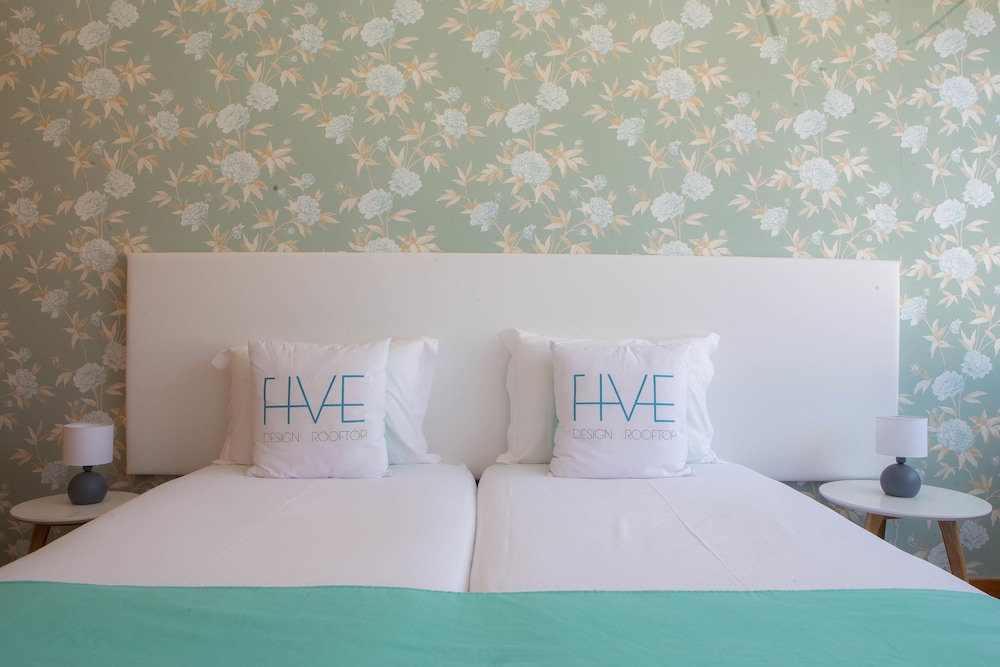 Five Design Rooftop by Storytellers