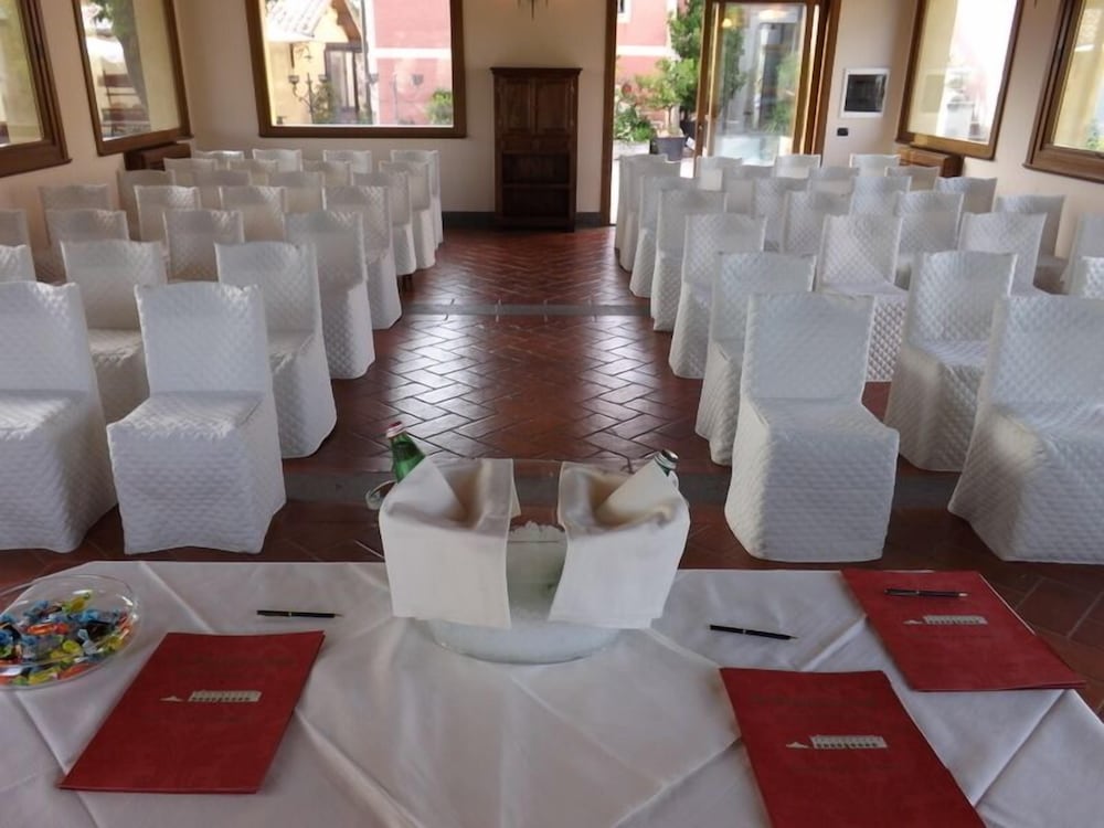 meeting & event spaces