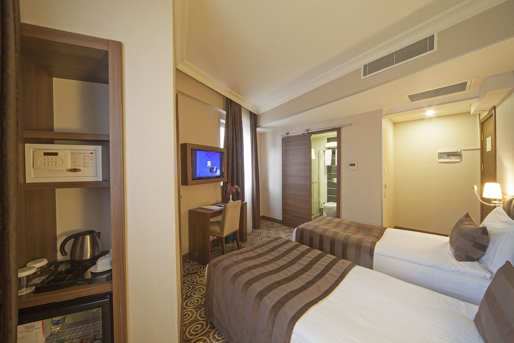 Delta Hotel Istanbul - Image 19
