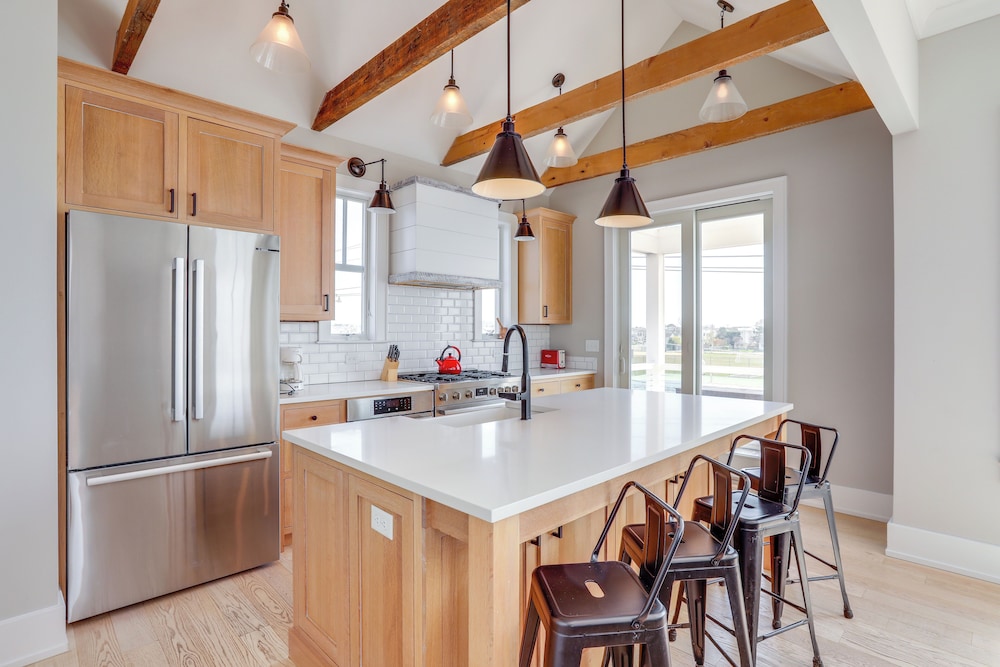 Steps From Sand & Fun: Beach Haven Retreat w/ Pool