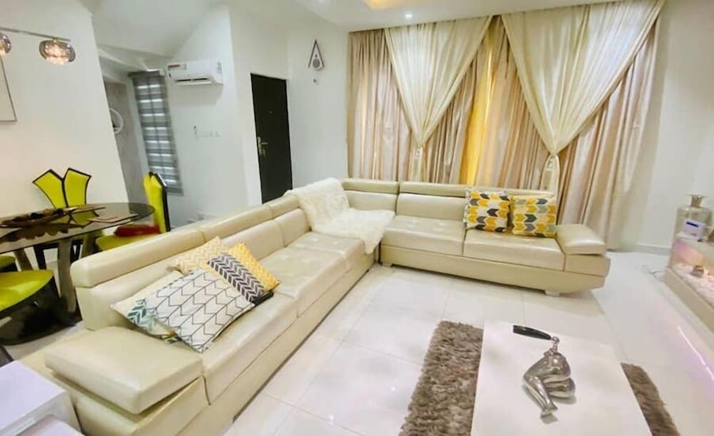 Keji's Shortlet Apartment