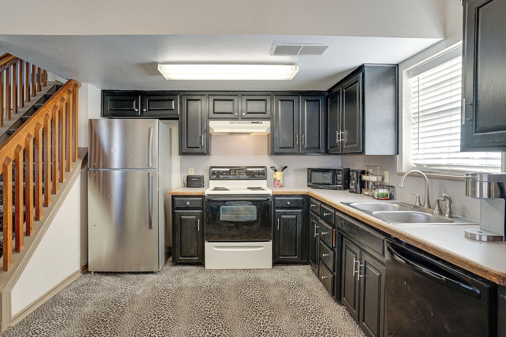Walk to Shops: Centrally Located Fort Worth Home