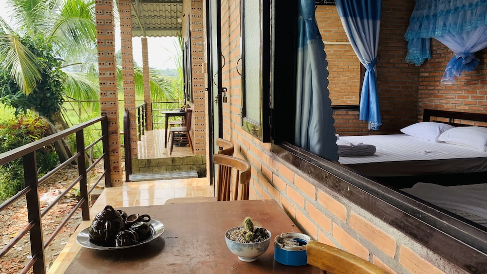 Gibbon Singing Homestay