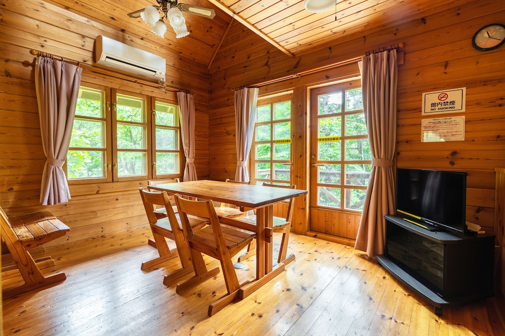 Reposer Hakuba