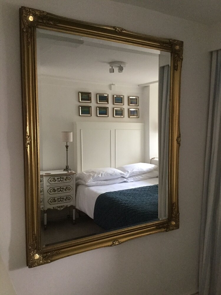 Fabulous Apt Historic House St Aubin view 4