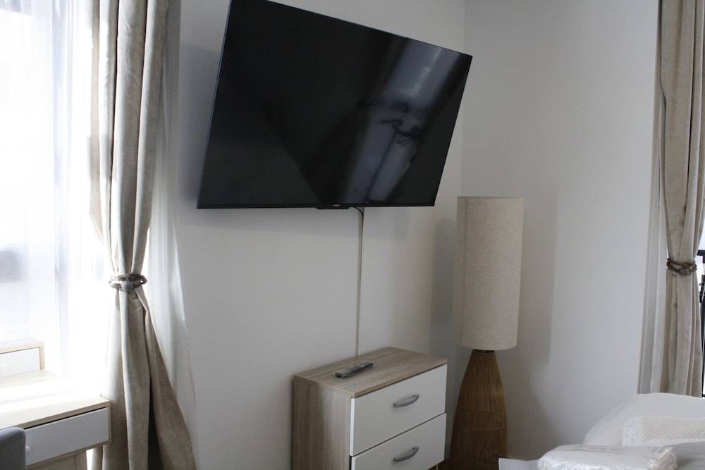 APARTAHOTEL MADRID URBAN SUITES - EDIFICIO EXCLUSIVO - 7 Apartments Boutique Full Equiped