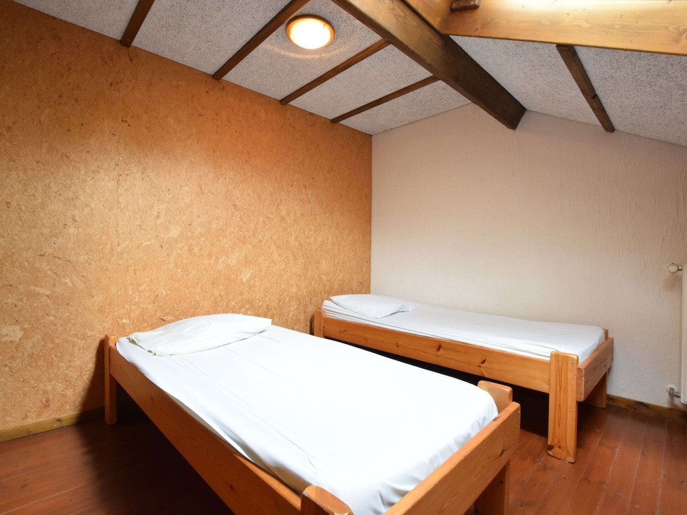 Spacious Holiday Home in Houffalize With Barbecue view 2