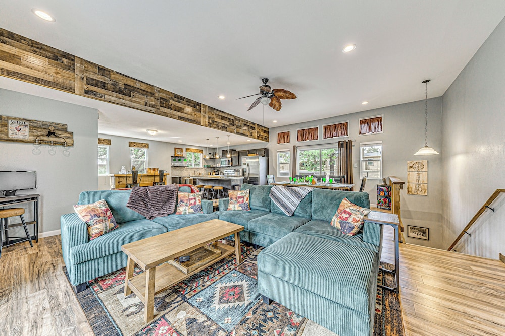 Hot Tub & Mtn Views: Home Near Hiking in Ruidoso!