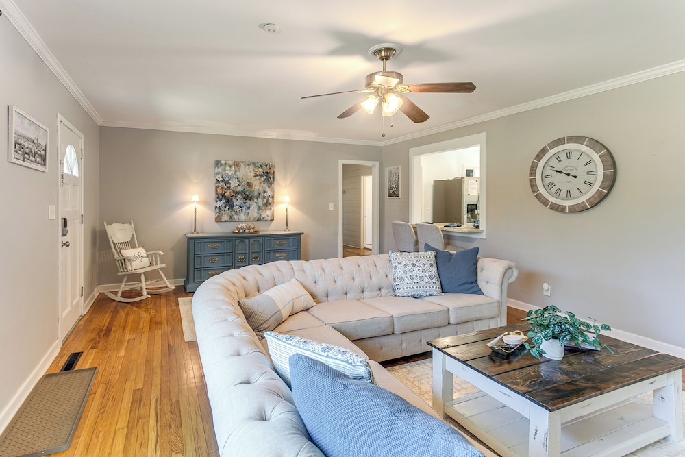 Large Private Yard: Home < 3 Mi to Dtwn Valdosta!