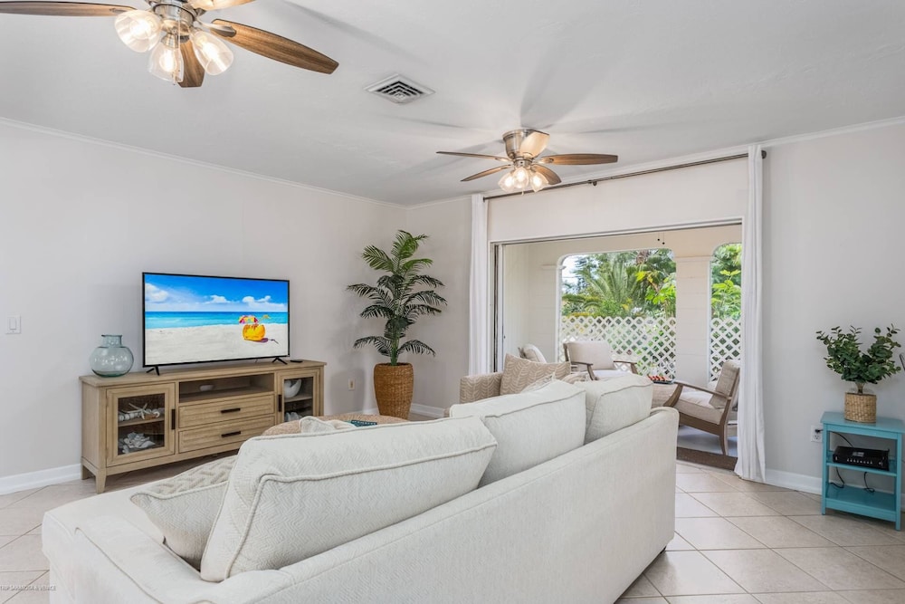 Nokomis Home Close to Beach