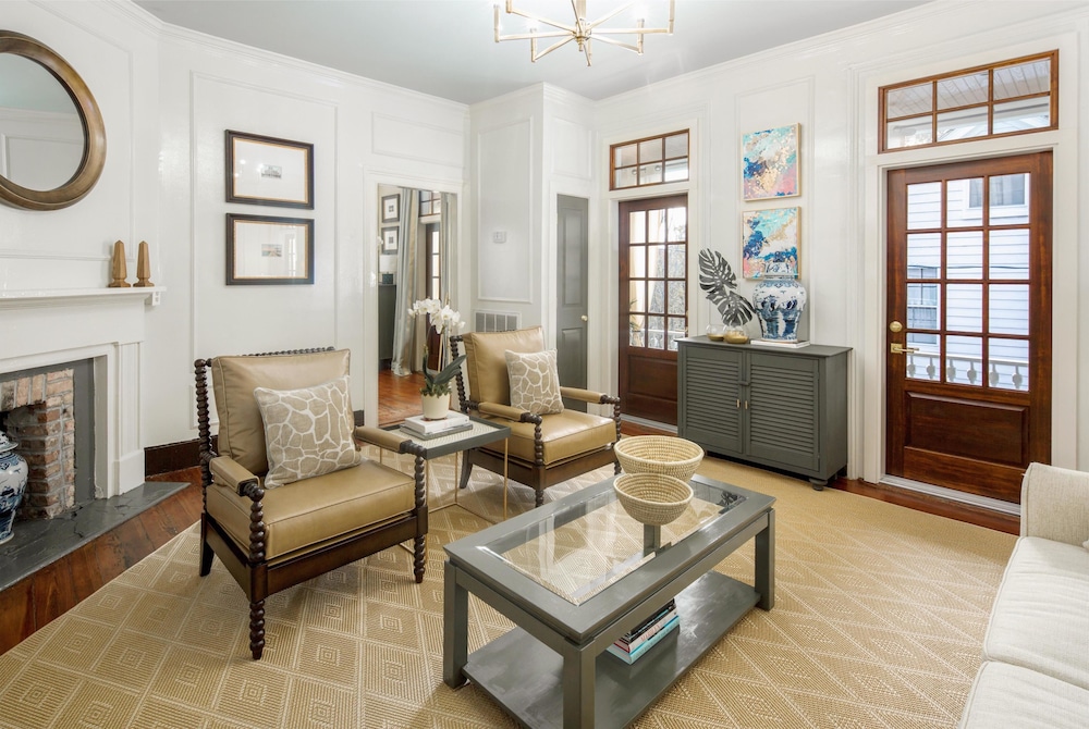 154 ABC Spring Street - 7 BR / 5 BA Holiday home 7 view 3