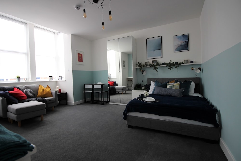 Apartments St Thomas Road view 2