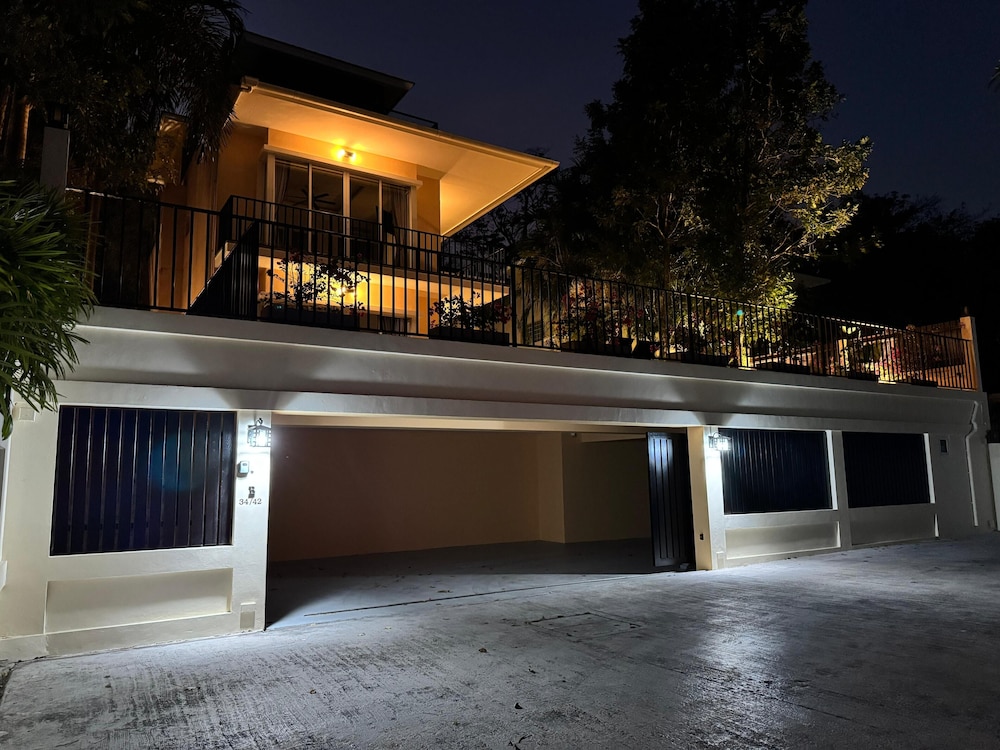 Luxury with Ocean Views&Private Rooftop
