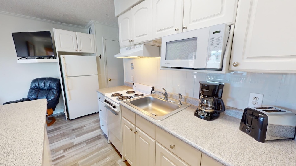 Beach Racquet by Tybee Vacation Rentals