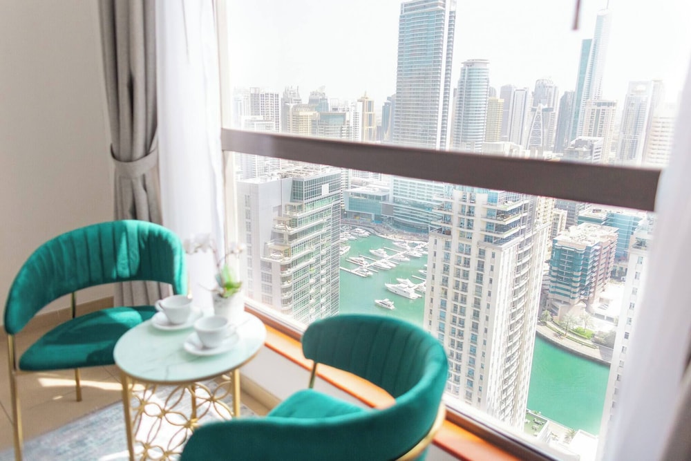 Deluxe Furnished 2br On Jbr With Balcony