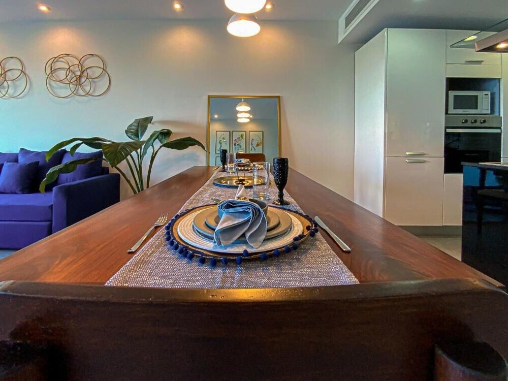 2BR Luxury Condo Golf View Corasol