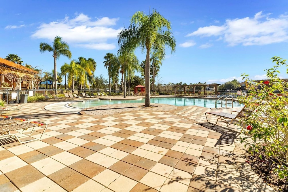 Davenport - Spacious 6bd/5.5ba Pool Home-#6av151 - Image 2