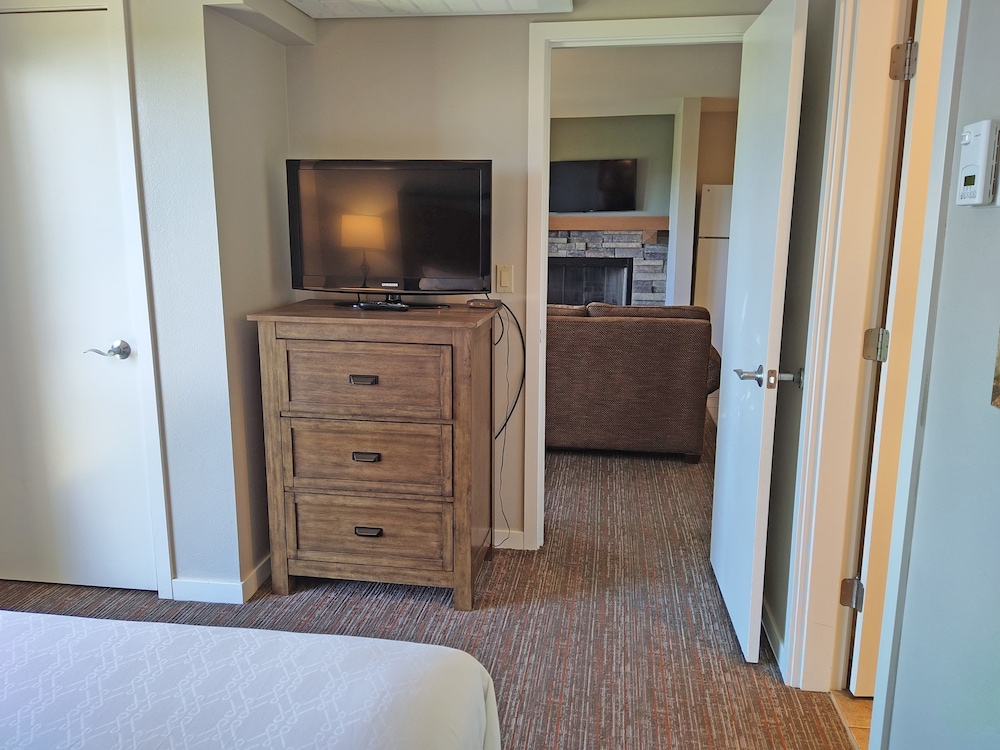 7th Mtn 823f 3 Bedroom Condo