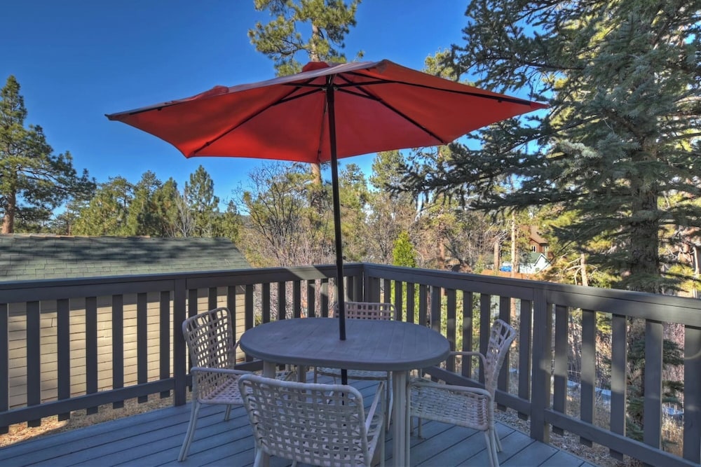 Tranquil 2-Bedroom Retreat