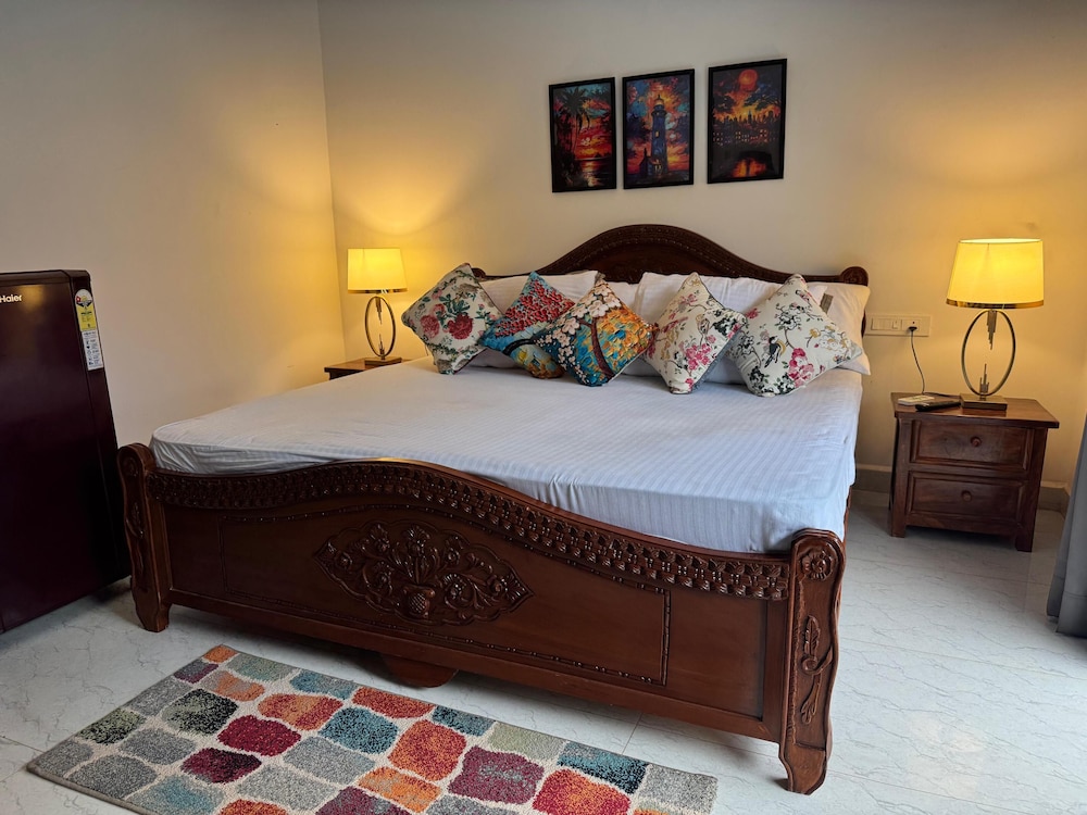 Apricot Inn