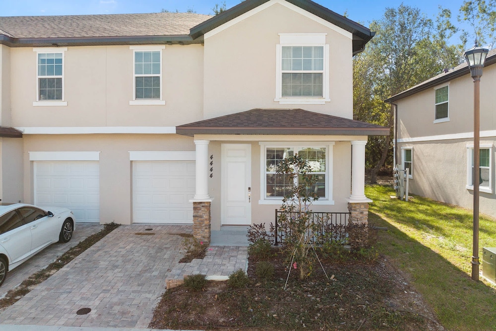 Super Luxe- Sleeps 17 W Designs Near Disney