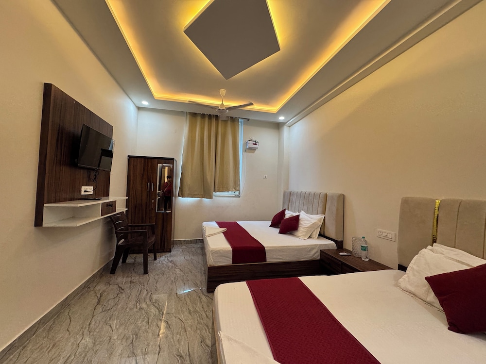 Vimla Residency Hotel Near Prem Mandir