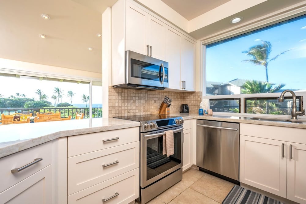 Kapalua Bay Villas Oceanfront KBM Resorts 2 Units, 3 Bedrooms Ml-3491