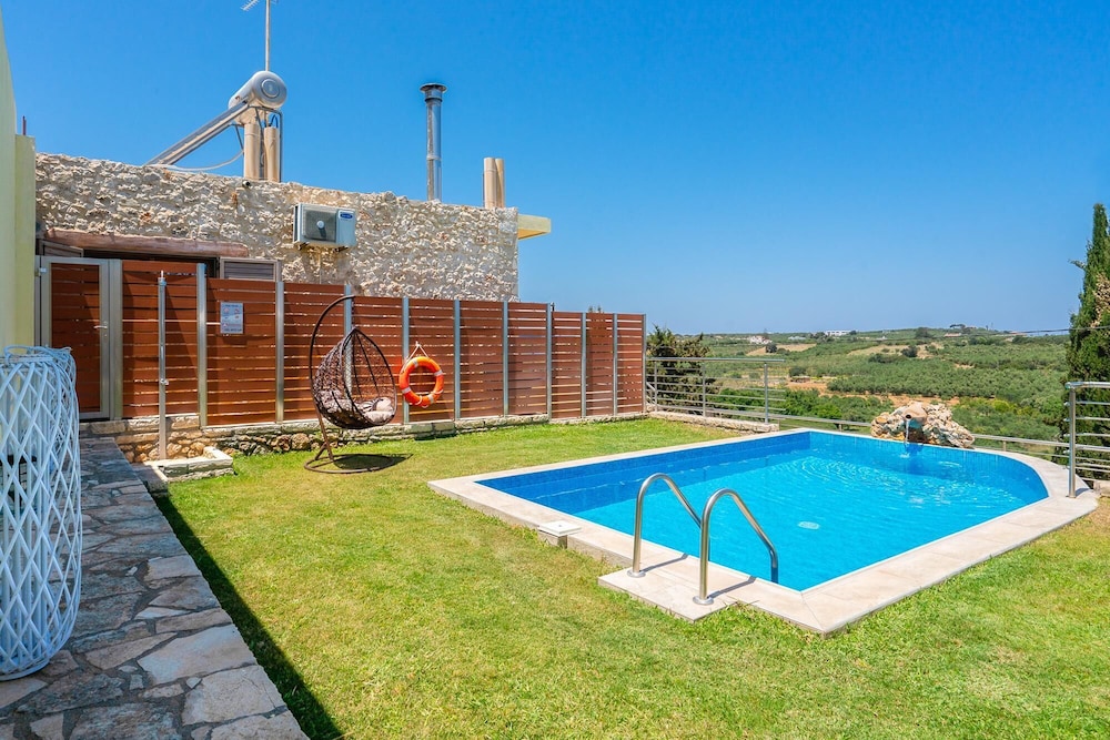 Stefania Villa Ena in Roumeli view 5