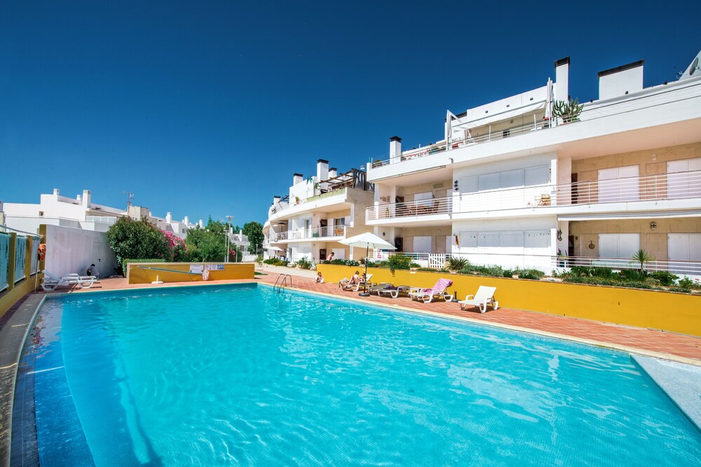 Santa Luzia Residence by MarsAlgarve