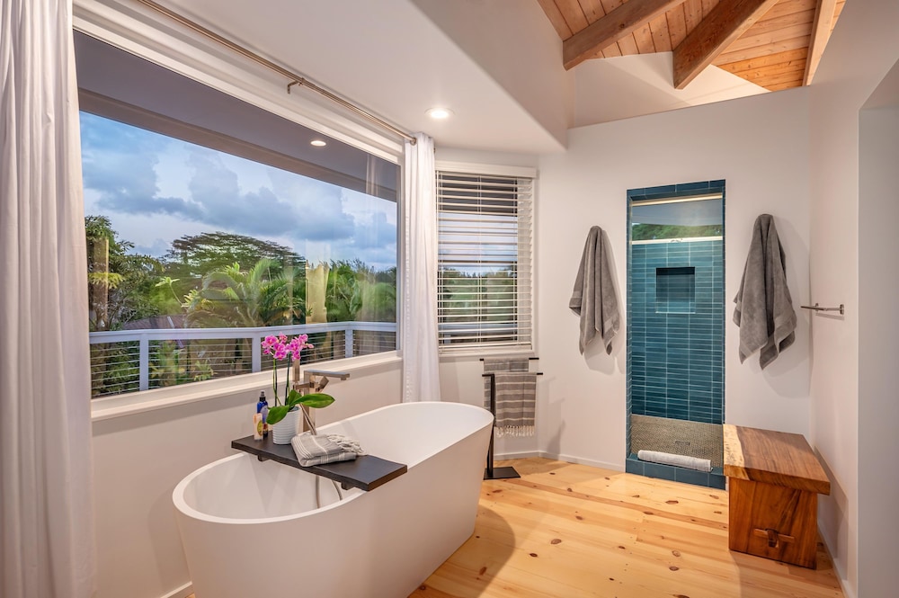 Hanalei Vista Estate