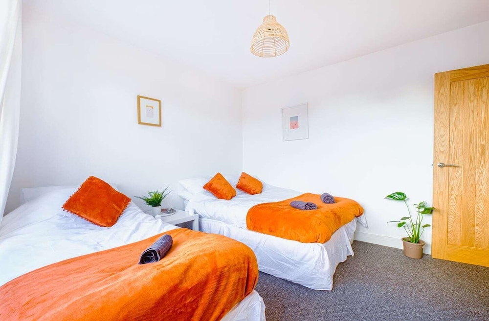 Karah Suites - Bristol Filton view 4