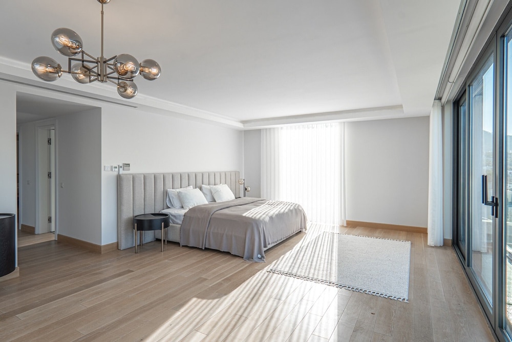 Tranquil Yalıkavak Retreat: Private Pool, Sea Views & Family Paradise view 2
