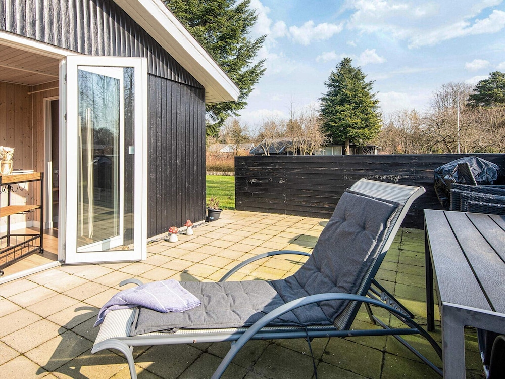 6 Person Holiday Home in Ansager