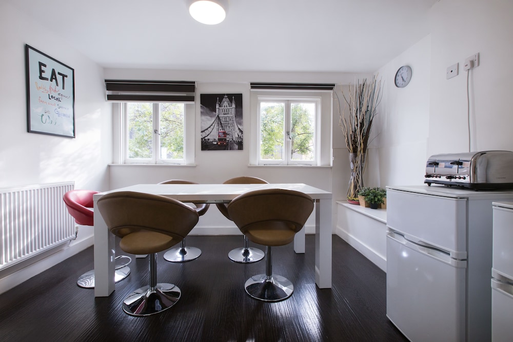 Charlotte Street Apartments by Allô Housing
